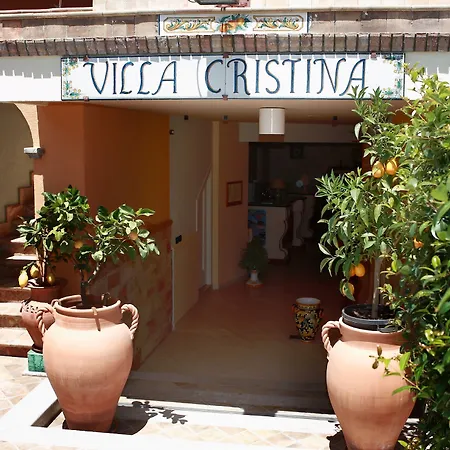 Bed & Breakfast Cristina 4*