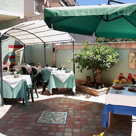 Bed & Breakfast Cristina 3*